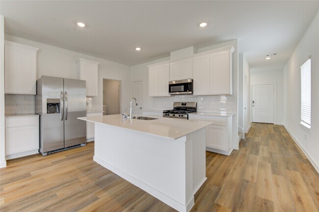 Building Photo - 9043 Rose Water Trl