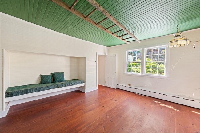 Building Photo - 15 Inningwood Rd