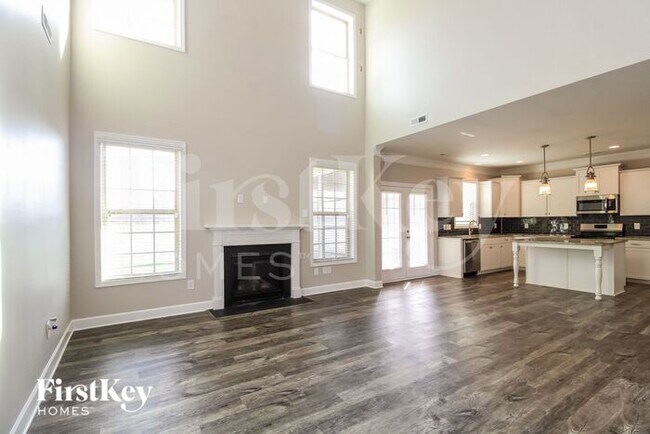 Building Photo - 1833 Ridge Creek Dr