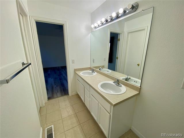 Building Photo - 2875 S Tower Way