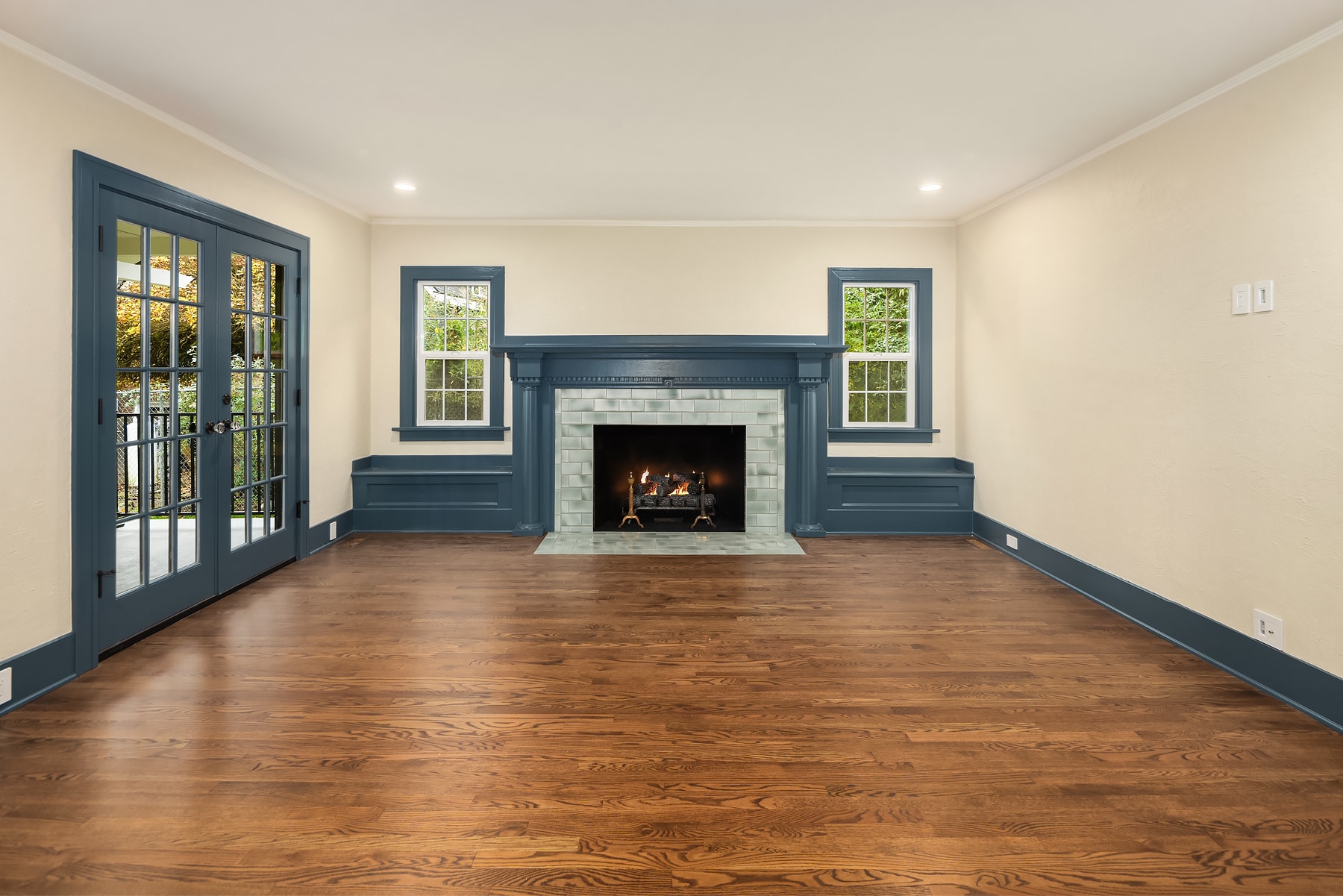 Building Photo - 10425 Des Moines Memorial Dr S