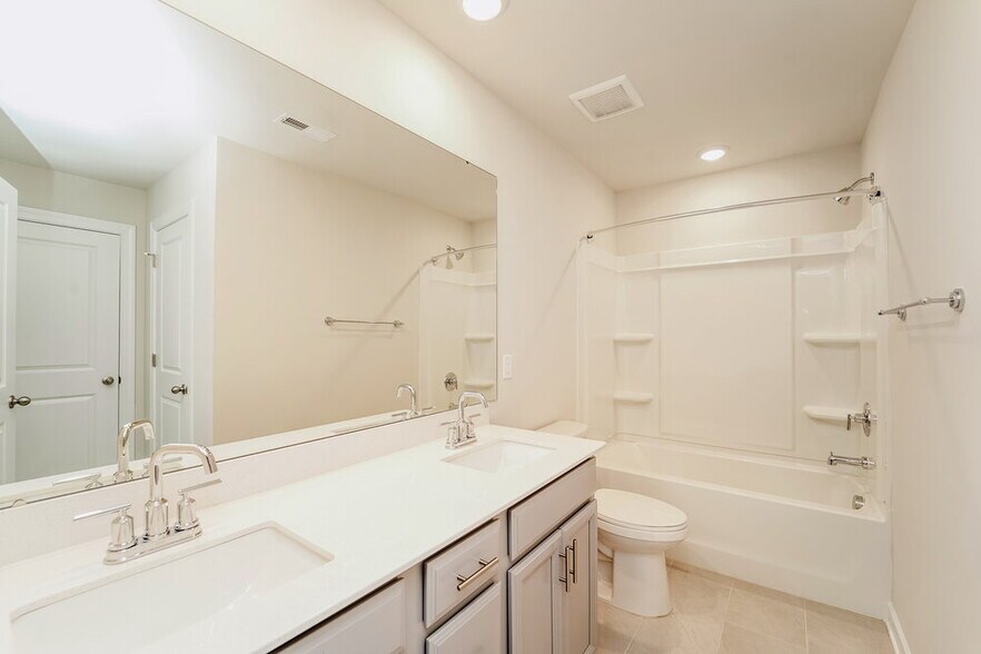 Building Photo - 14220 Laughing Gull Dr