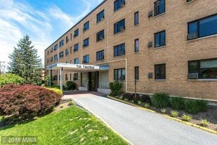 Building Photo - 111 Lee Avenue