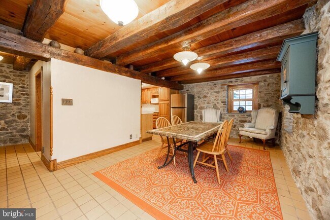 Building Photo - 2568 Pike Ave