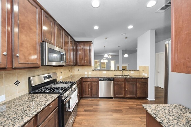 Building Photo - 6306 Bain Dr