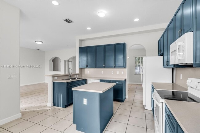 Building Photo - 8920 NW 180th Terrace