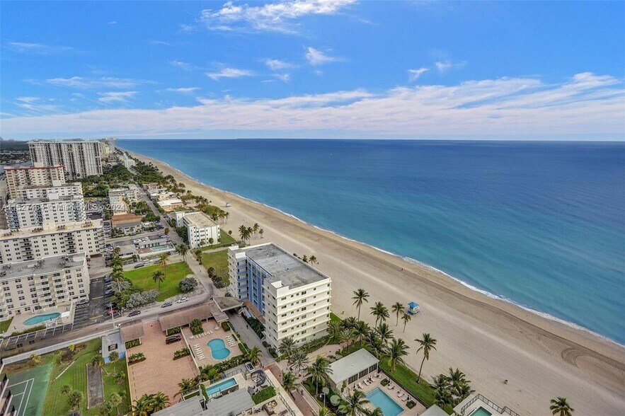 Building Photo - 2401 S Ocean Dr