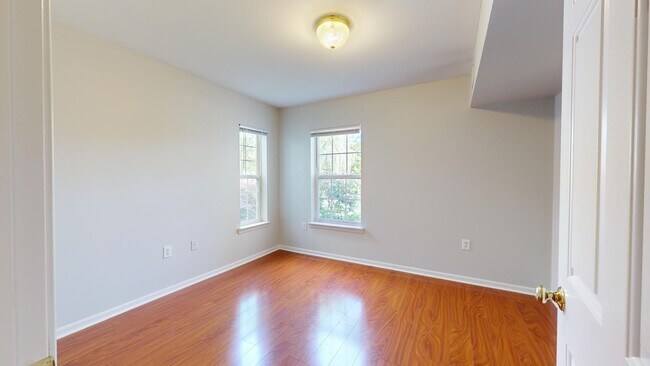 Building Photo - 2771 S Knightsbridge Cir
