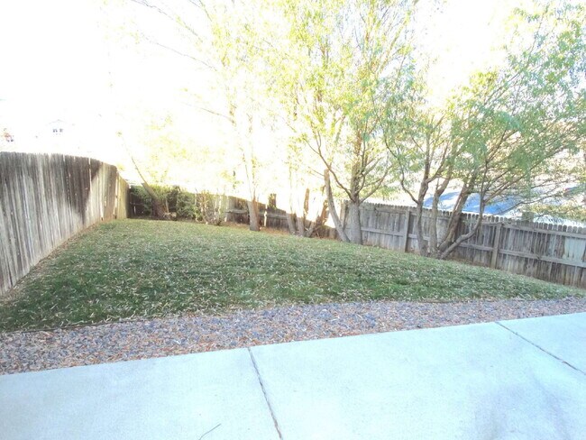 Building Photo - Fantastic Updated 3 Bed 2 Bath 2 Car Garage Duplex at Saddle Rock Ridge in Cherry Creek Schools!!