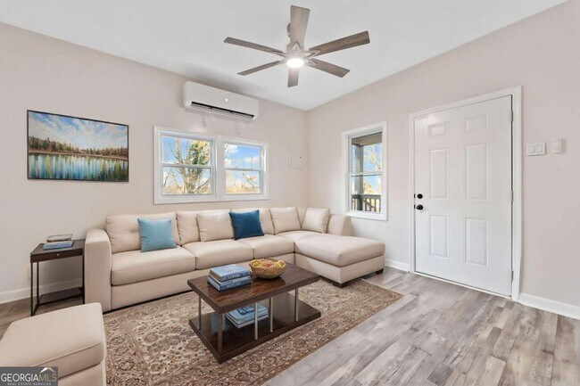 Building Photo - 125 Roosevelt St