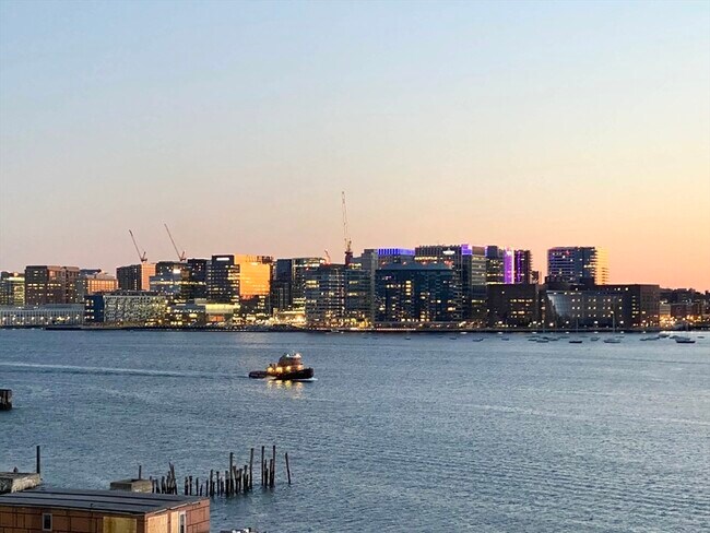 Building Photo - 65 Lewis St