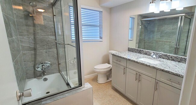 Building Photo - 1512 Picardy Cir