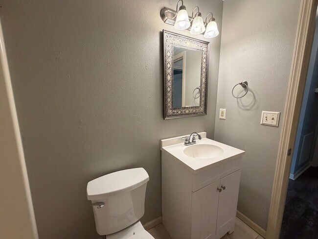 Building Photo - 16258 Hailey Ln