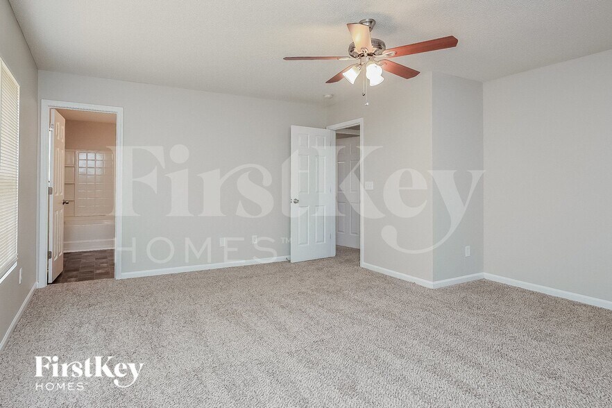 Building Photo - 6021 Namozine Ct