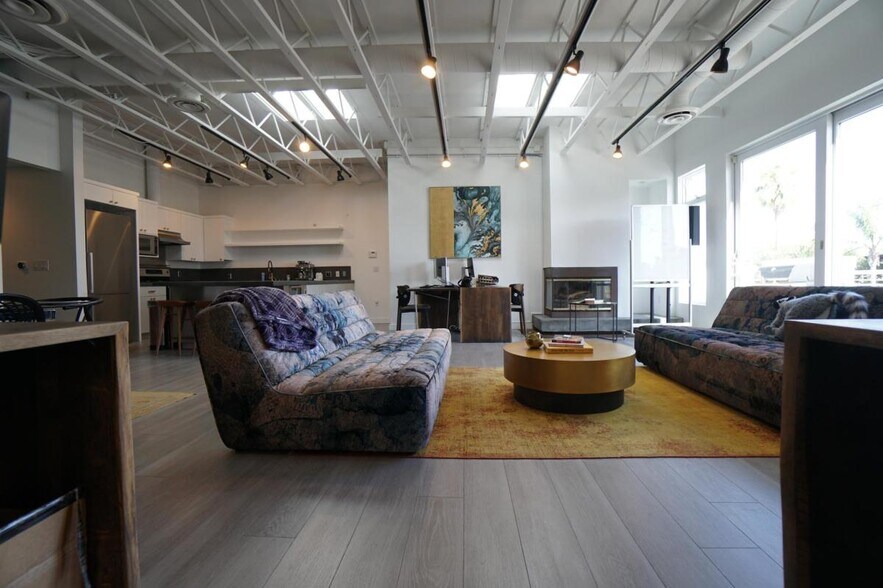 Building Photo - 1509 Abbot Kinney Blvd