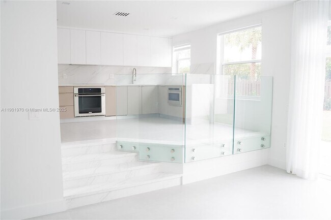 Building Photo - 10996 NW 58th Terrace