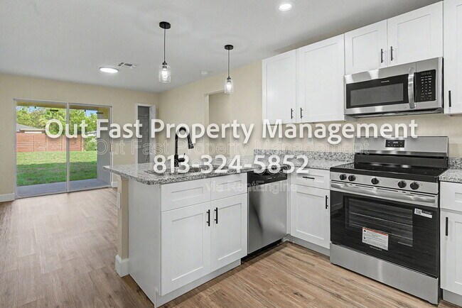 Building Photo - 1803 Venus St