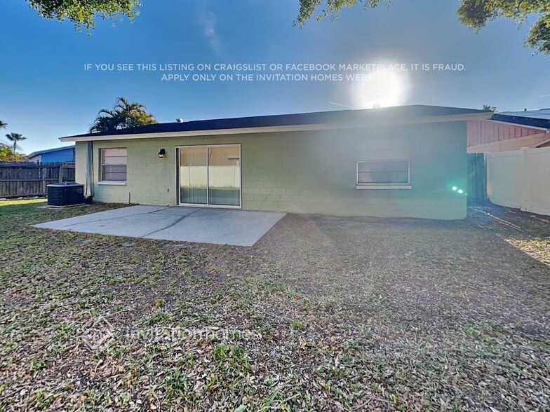 Building Photo - 1056 Bridlewood Way