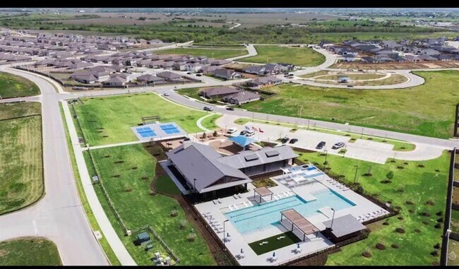 Building Photo - 20707 John Gill Dr