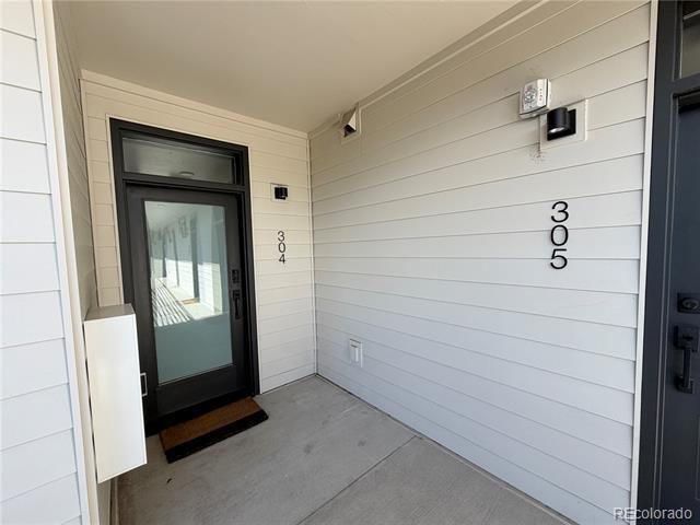 Building Photo - 2120 N Downing St