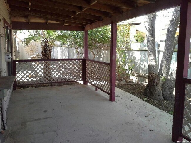 Building Photo - 8448 Dixon Ridge Dr