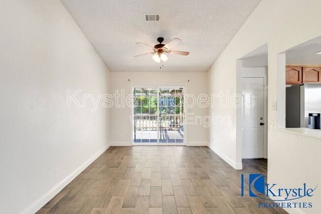 Building Photo - 1366 Matthew Dr