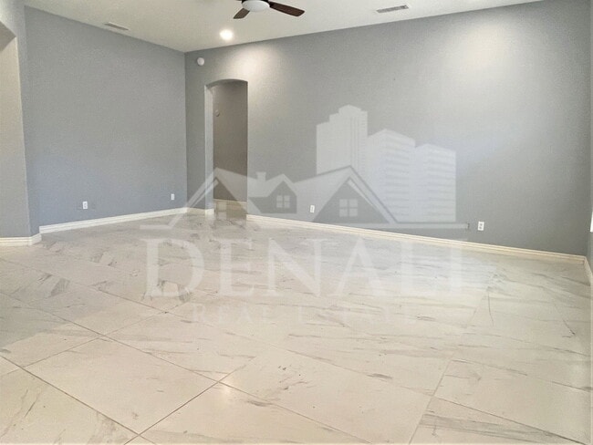Building Photo - 4523 E Swilling Rd