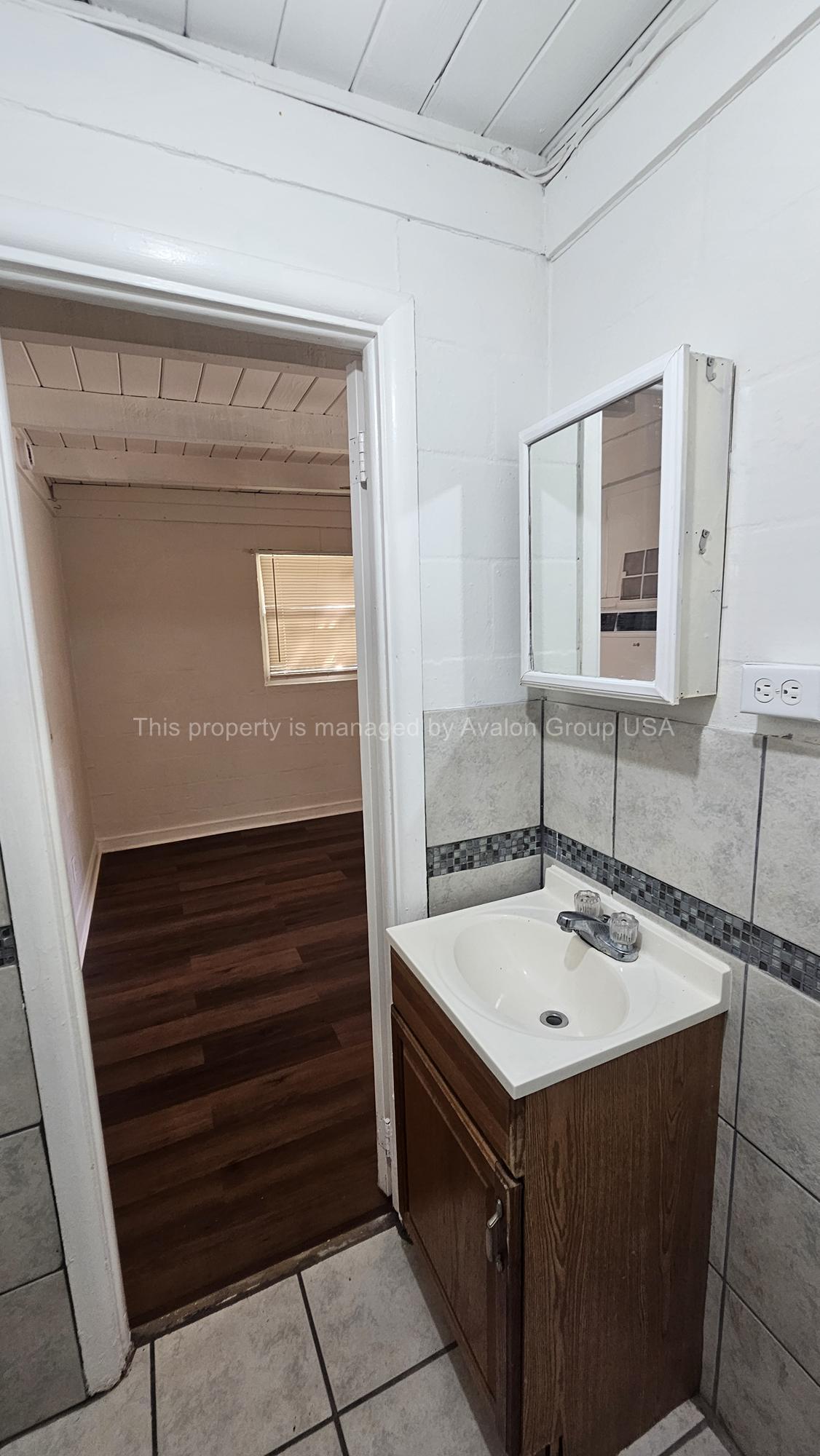 Building Photo - 1627 West Rd