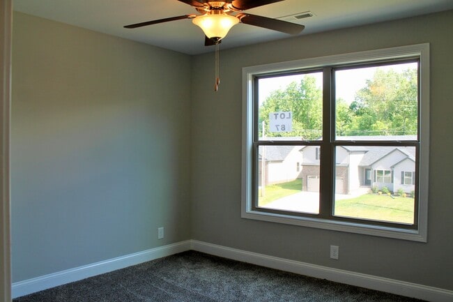 Building Photo - 264 Azalea Dr