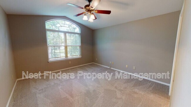 Building Photo - 13810 Sutton Park Dr N