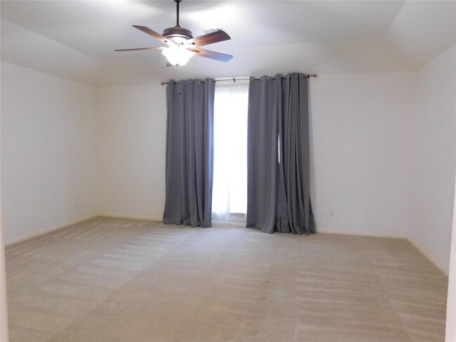 Building Photo - 1511 Homewood Cir