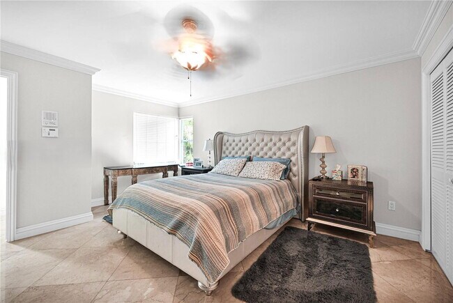 Building Photo - Southwest 111th Terrace, Miami, FL 33176 -...