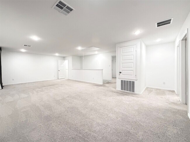 Building Photo - 9662 Caney Trails Rd