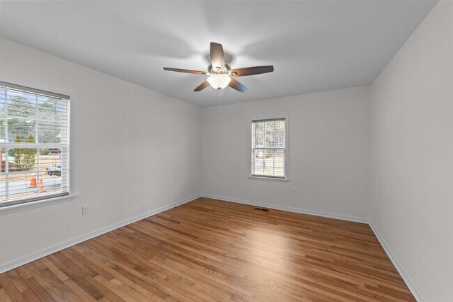 Building Photo - Cozy 3-Bedroom Ranch with Spacious Yard in Smithfield