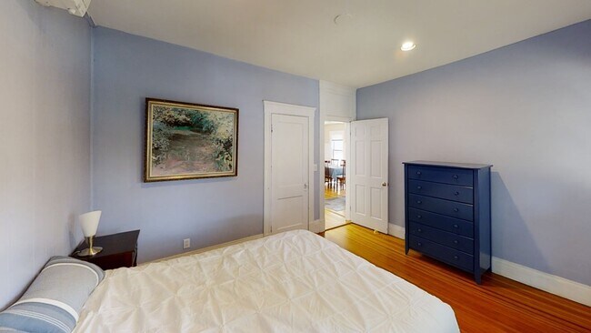 Building Photo - 307 Tappan St
