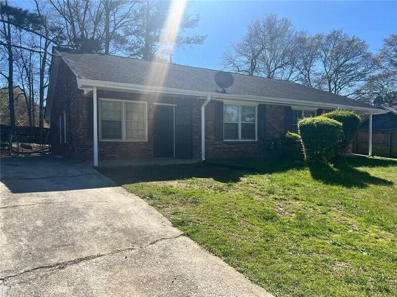 Building Photo - 1152 Pinedale Cir NW