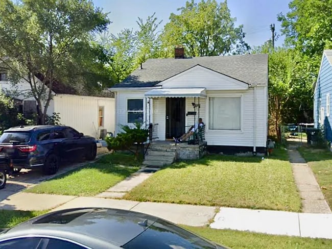 Building Photo - 20555 Albany St