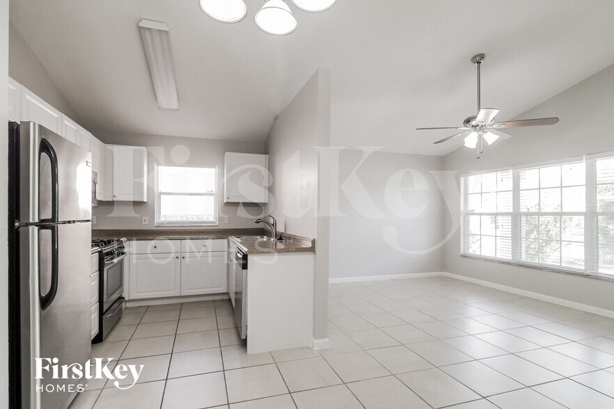 Building Photo - 5211 Aventura Blvd