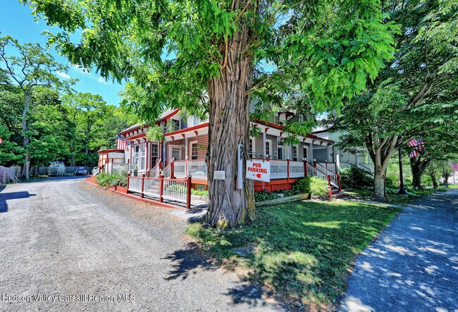 Building Photo - 3667 Rte 67