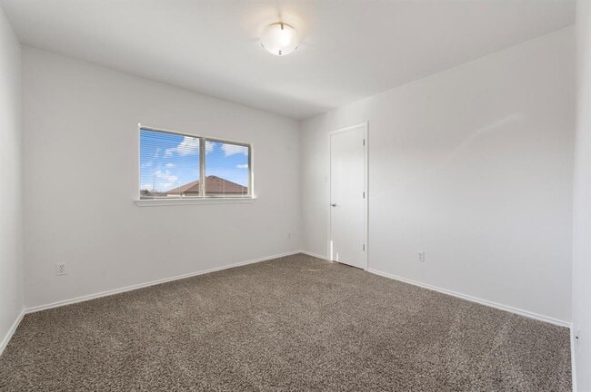 Building Photo - 1635 Bayland St