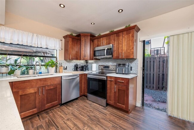 Building Photo - 11339 SW 132nd Pl