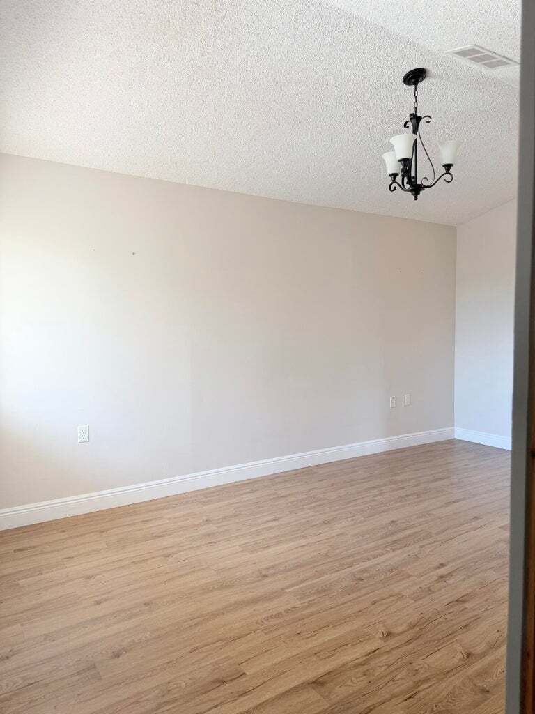 Building Photo - 13206 Glenmoor Dr