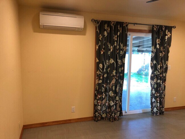 Building Photo - 3 bedroom 2 bathroom house in Thurston!