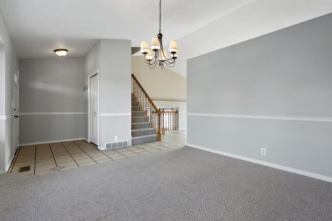 Building Photo - Utah House