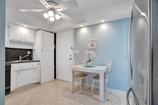 Building Photo - 3430 Galt Ocean Dr