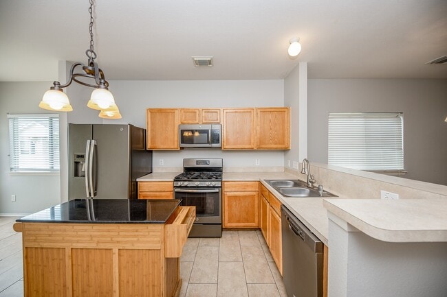 Building Photo - 20525 Patriot Park Ln