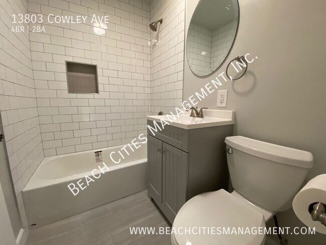 Building Photo - 13803 Cowley Ave