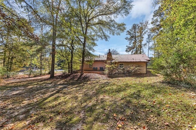 Building Photo - 5575 Milam Rd