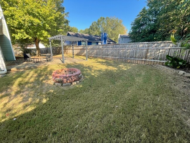 Building Photo - 4660 Hanstedt Trce