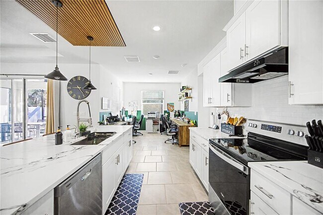 Building Photo - 1507 Southfork Dr